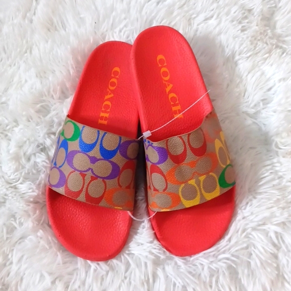COACH Rainbow Logo Print pool slides Size 8M - Picture 5 of 8